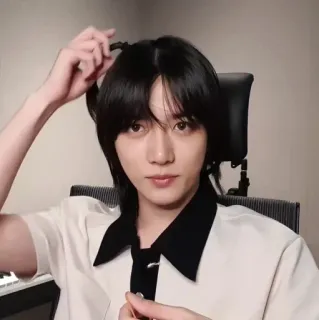 🐈‍⬛️ f55e42fb telegram sticker