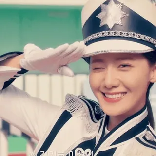 💯 211999ca 기기기호 으히히 persona, uniforme, sonrisa, mujer telegram sticker