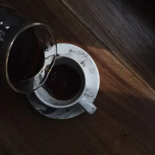 ☕ d646b516 咖啡, 饮料, 杯子, 饮品, 桌子, 木制 telegram sticker