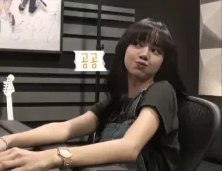 😈 132a5ce5 곰곰 人物, 女人, 韩国, 女孩, 可爱, 名人 telegram sticker