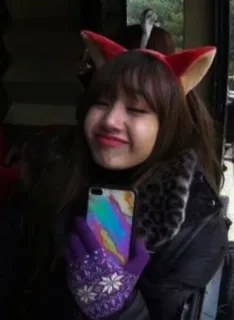 😁 d7ab9703 Lisa Lisa, K-Pop, Selfie, Frau, Katzenohren telegram sticker