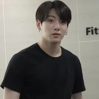 🐚 47c9ddc5 pria, rambut hitam, anting, kebugaran, kaos telegram sticker