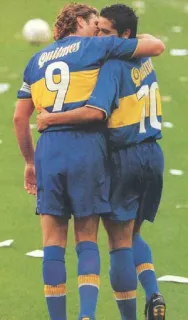 🥰 0e397254 Quilmes fútbol, fútbol americano, deportes, equipo, jugadores, abrazo telegram sticker