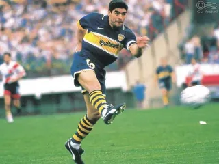 👍 793e0a99 fútbol, deportes, atleta, fútbol, patear, jugador telegram sticker