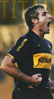 🤨 ae20d83a TITAN futbolista, deporte, celebración, atleta, gol, fútbol, competitivo, equipo telegram sticker