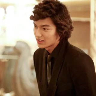 😊 5bf9c030 Lee Min-ho koreanisches Drama, Schauspieler, asiatisch, hübsch, Porträt telegram sticker