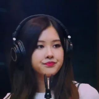 😐 59cc5d54 人物, ヘッドホン, マイク, 音楽, ポートレート telegram sticker