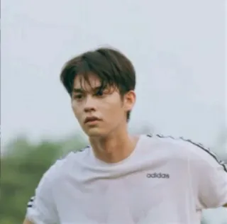 ⚡️ 89a18356 adidas homem, retrato, Adidas, camiseta, roupa telegram sticker