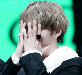 🤭 200a7e45 telegram sticker