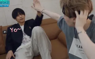 🙌 3b9c0c66 Yo~ greeting, high five, people, friendship, casual telegram sticker