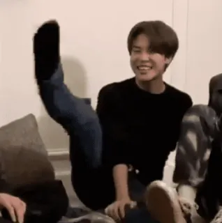 🦶 e76bd5a4 telegram sticker