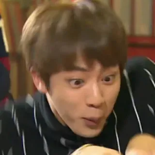 😂 e32b450a Jin Jin, BTS, K-pop, sorprendido, Meme, cara graciosa telegram sticker
