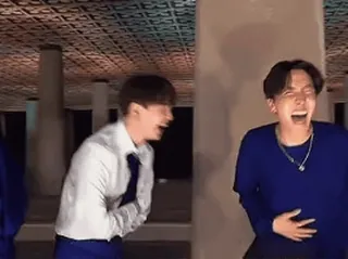 🌯 fd32b5d2 cười, đàn ông, niềm vui, hạnh phúc telegram sticker