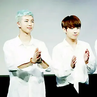 😶 2da53b6c mensen, mannen, staand, glimlachend, groep telegram sticker