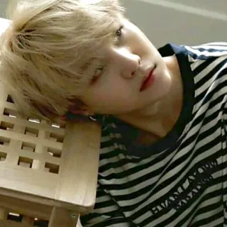 😕 888ac858 persoon, man, portret, casual, blond haar telegram sticker