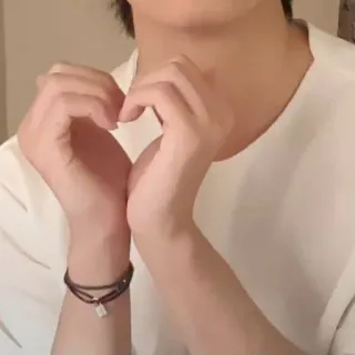 😍 5b693043 cuore mani, gesto, amore, affetto, forma cuore, mani telegram sticker