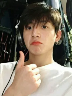 👍 290bf717 person, selfie, man, earrings, headphones, thumbs up whatsapp sticker