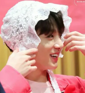 👶 4f9944f4 person, smile, lace, hat, bonnet whatsapp sticker