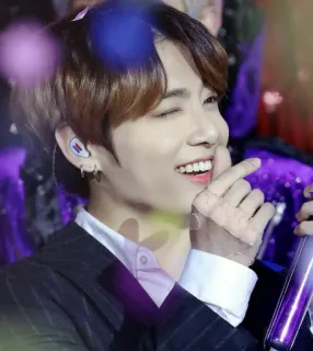 💖 a889bb72 Jeon Jungkook jungkook, bts, kpop, singer, male whatsapp sticker