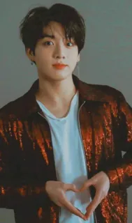 💜 bb9933d1 Jungkook K-pop, singer, music, idol, celebrity, heart whatsapp sticker