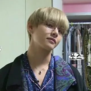 🌸 13b8c5a6 포즈 kpop, osoba, portret, mężczyzna, męski, okulary przeciwsłoneczne, okulary whatsapp sticker