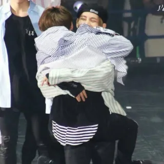 🌸 45bf7627 uścisk, uczucie, przyjaźń, obejmowanie, ludzie, razem whatsapp sticker