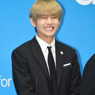 🍁 70c5af26 V K-pop, Koreańska gwiazda, Piosenkarz, Idol, Mężczyzna, Strój formalny whatsapp sticker