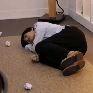 ✨ 373e1f96 수면, 피곤, 바닥, 사무실, 종이 뭉치, 지침 telegram sticker