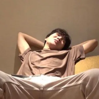 🦚 60e9a5a3 whatsapp sticker