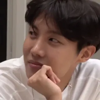 🦚 f4b7bea3 J-Hope kpop, bts, jhope, idol, cantor whatsapp sticker