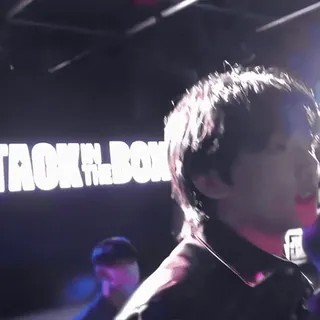 🪄 4163171d TAOK IN THE BOX telegram sticker