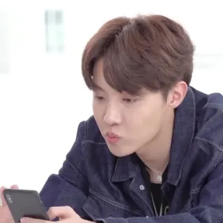 🐟 39fecf21 J-Hope J-Hope, BTS, K-Pop, Zanger, Idool telegram sticker