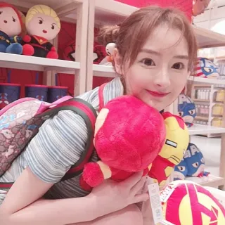 🤪 a68e6082 femme, peluche, intérieur, shopping telegram sticker