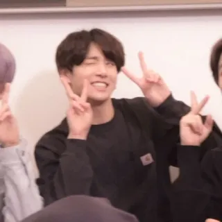 🐰 56580c50 Jungkook kpop, bts, idola, simbol perdamaian, kedipan mata, musik, penggemar telegram sticker