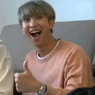 👍 3be3e3fa 男人, 赞, 人, 微笑, 快乐, 积极 telegram sticker