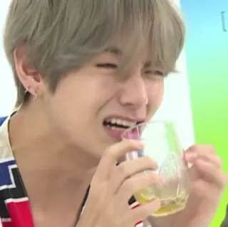 😖 7f4ec846 telegram sticker