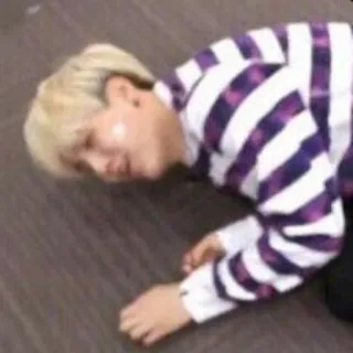 💀 a22cec36 疲惫, 累, 躺下, 地板, 人 telegram sticker