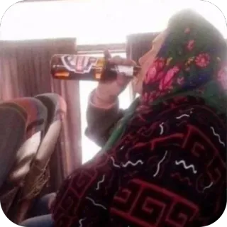 🫥 e72d6eff 女人, 喝酒, 酒精, 瓶子, 巴士 telegram sticker