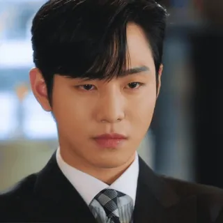 🧐 700dfe72 男性, ポートレート, スーツ, 韓国 telegram sticker