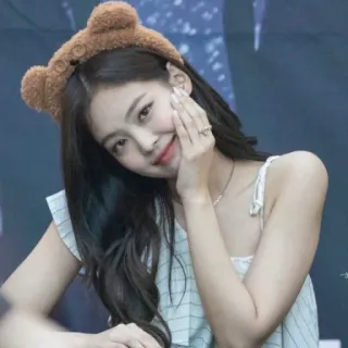 ☺️ 4183e43b woman, kpop, celebrity, female, smile, portrait, bear ears, cute telegram sticker