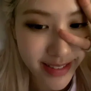 ✌️ 5ca03772 woman, selfie, korean, kpop telegram sticker