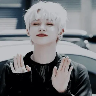 🐚 5309c287 osoba, białe włosy, mężczyzna, wewnątrz telegram sticker