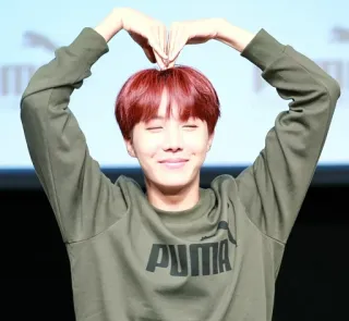 ❤ 05f1389d PUMA k-pop, puma, pria, hati tangan, potret, orang, tersenyum whatsapp sticker