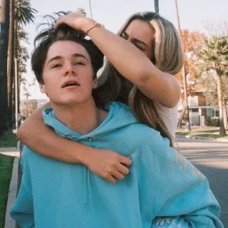 😝 33671015 telegram sticker