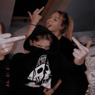 🖕 dbdce1f5 นิ้วกลาง, หยาบคาย, ไม่สุภาพ, วัยรุ่น, เยาวชน, ท่าทาง telegram sticker