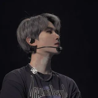 🕰 b3a0c2f1 kpop, penyanyi, idola, potret, musik telegram sticker