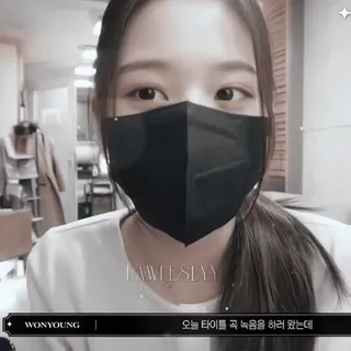 🥢 9371669f Wonyoung 오늘 타이를 꼭 녹음을 하러 왔는데 Kpop, Idol, Maske, Selfie, Wonyoung whatsapp sticker