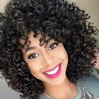 😊 77608194 femme, portrait, cheveux bouclés, sourire, maquillage, visage telegram sticker