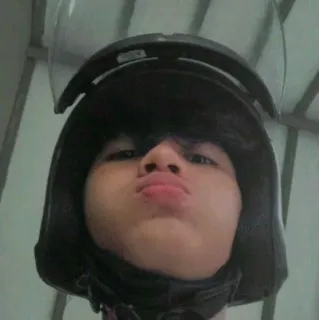 🪐 62e8389a helmet, person, motorcycle, safety, headgear, face telegram sticker