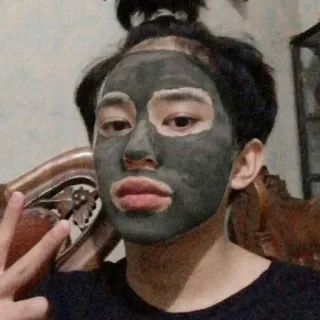 🪐 69a25b54 person, peace sign, face mask, skincare, youth, selfie telegram sticker